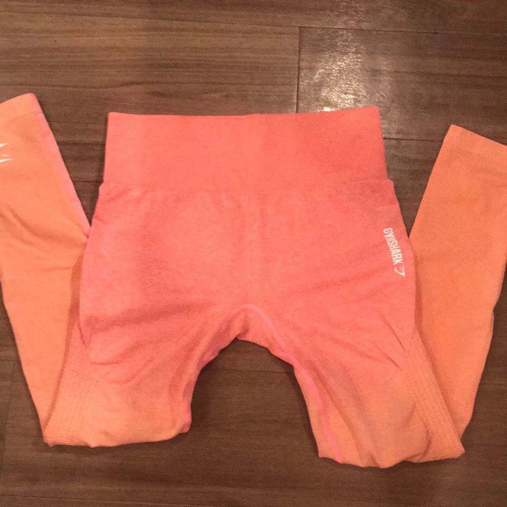 Small pink/orange ombré gymshark seamless legging